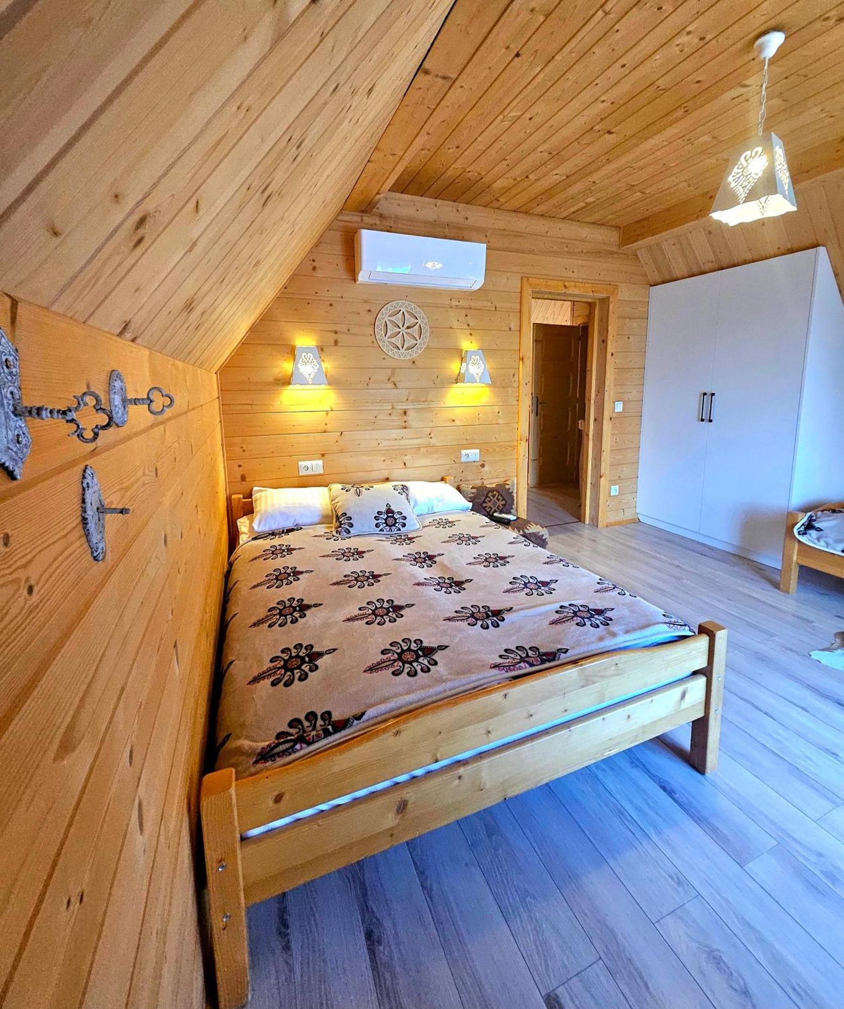 Goralska Chatka 2 Highland Cottage - Split Ac, Jacuzzi, Sauna, Private Parking, Mountains View, Garden, Zakopane Esterno foto