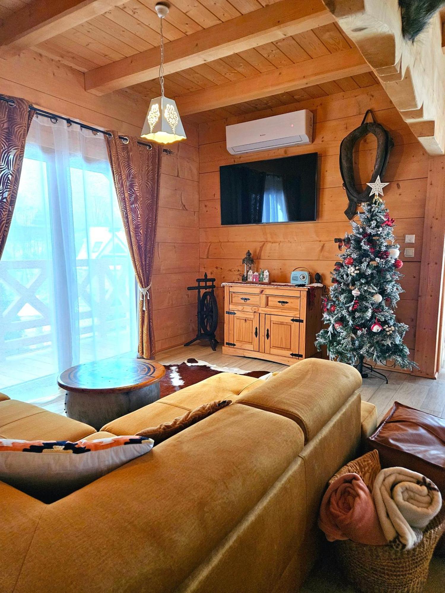 Goralska Chatka 2 Highland Cottage - Split Ac, Jacuzzi, Sauna, Private Parking, Mountains View, Garden, Zakopane Esterno foto